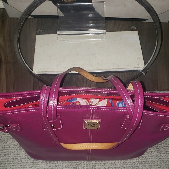 Dooney & Bourke Leather Tote Bag - Picture 3 of 9